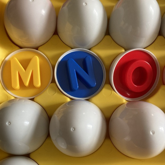 Googam MATCHING EGGS (alphabet & colors) - Picture 7 of 13